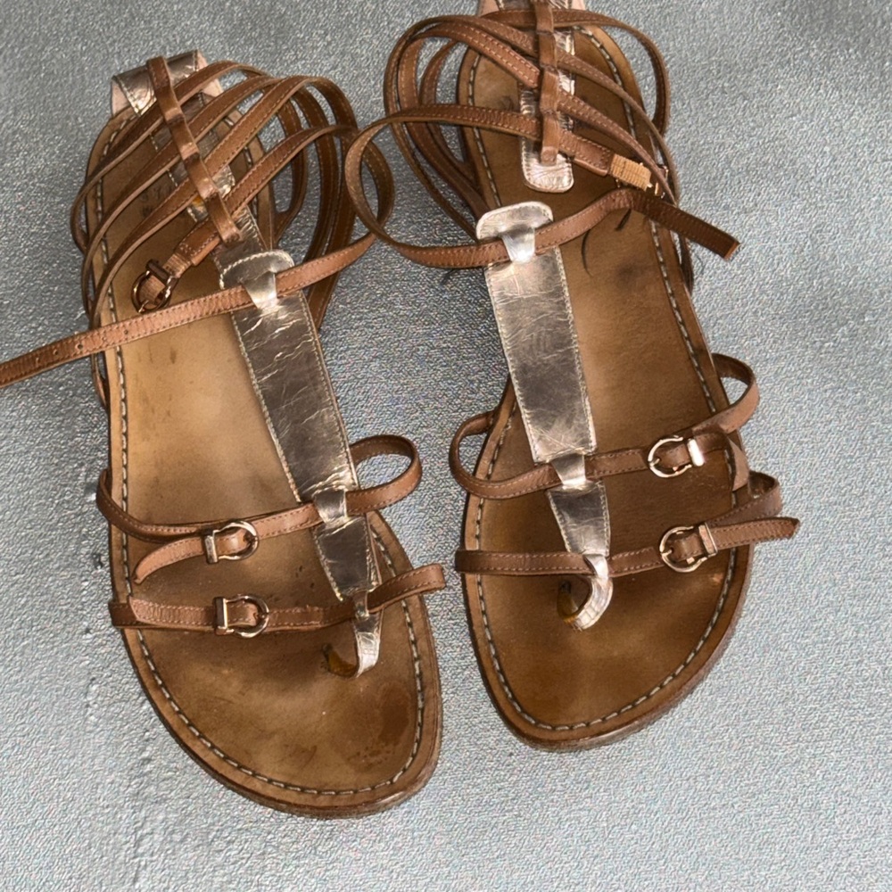 STUART WEITZMAN Vintage Gladiator